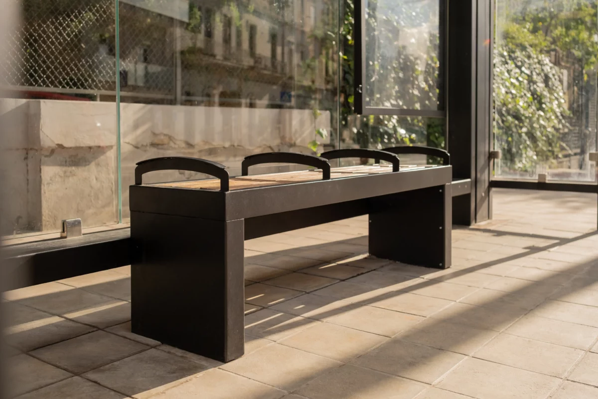 pensiline lecce, arredo urbano, campa group, mobilità urbana, lecce, viali principali, riqualificazione urbana, area attesa, fermata bus, accessibilità utenti, spazio urbano, comfort cittadini