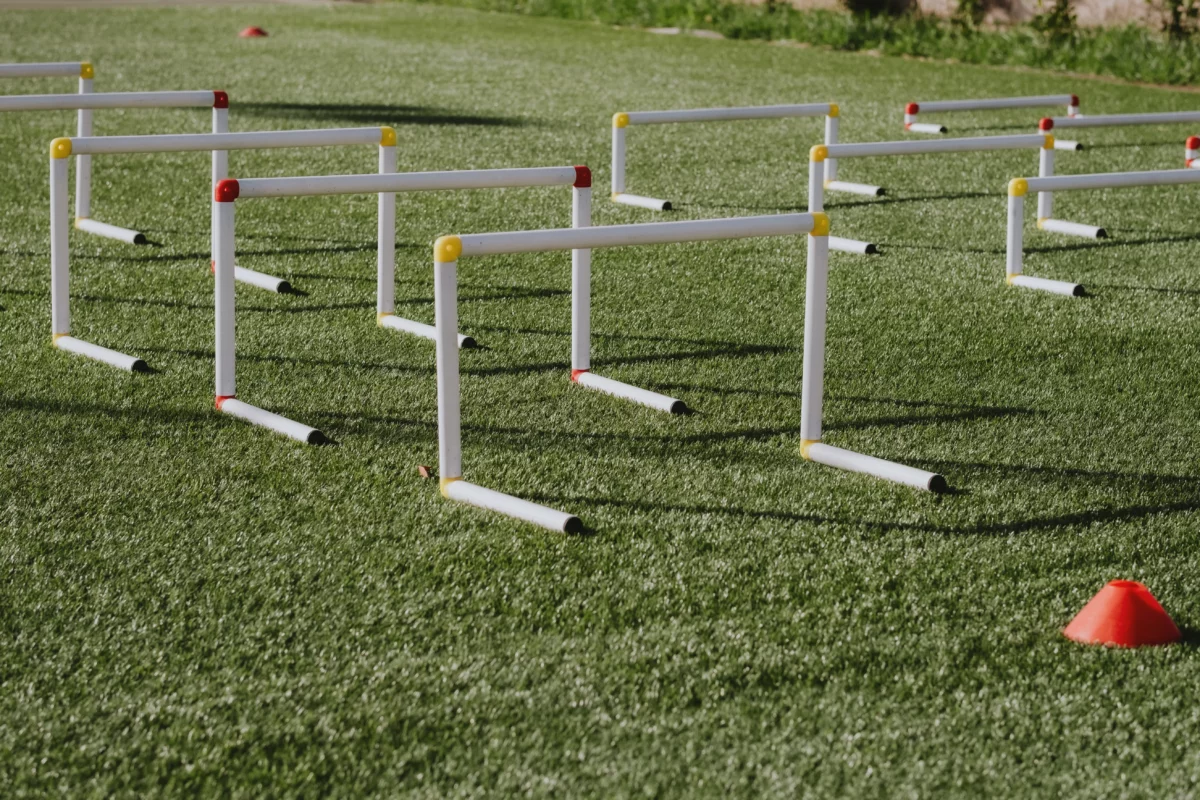 Kast cover centro sportivo us lecce palestra modulare 12x12 metri senza pilastri architettura sportiva in acciaio con copertura coibentata e infissi a taglio termico